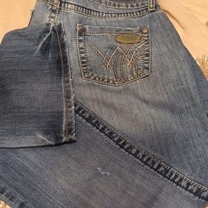 Premium Patch Jean Low Rise size 7/8 w/ 34” inseam